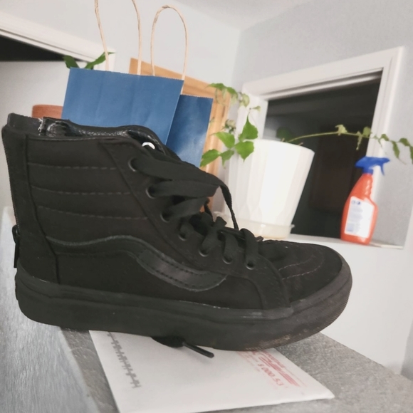 Black high top Vans - Picture 1 of 2
